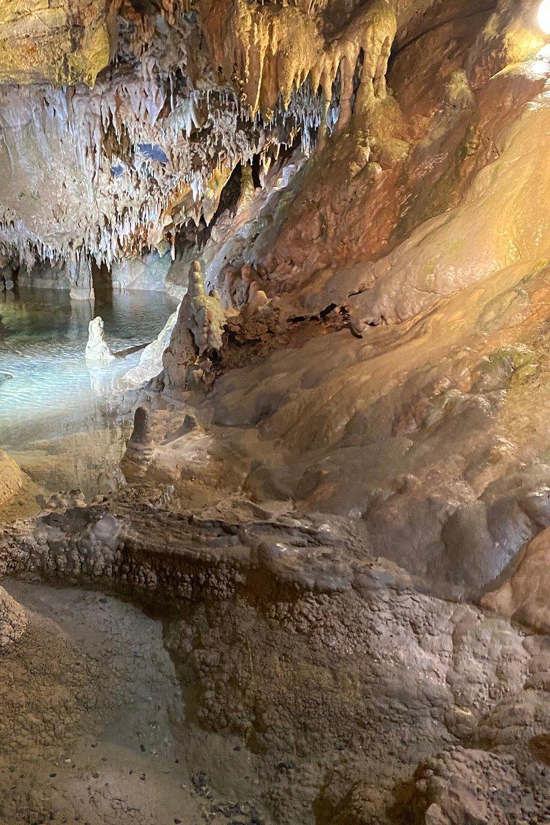 Indian Echo Caverns